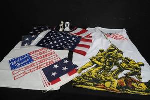 U.S FLAG LOT