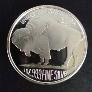 lot 372 image: 2015 Buffalo Silver Round