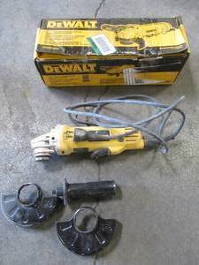 lot 7 image: Dewalt 120-Volt 4-12 in. Corded Small Angle Grinder, DWE402 - USED.