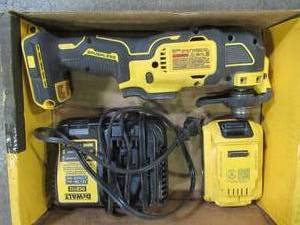 lot 27 image: ATOMIC 20-Volt MAX Cordless Brushless Oscillating Multi-Tool with (1) 20-Volt Battery 2.0Ah & Charger, DCS354D1 - Used.
