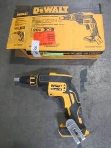lot 33 image: DEWALT 20-Volt Max XR Lithium-Ion Brushless Drywall Screw Gun (Tool-Only), DCF620B - Used.