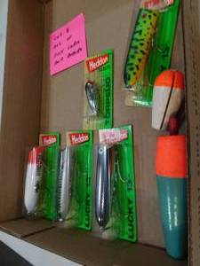 5 - Heddon Lures & 2 Bobbers