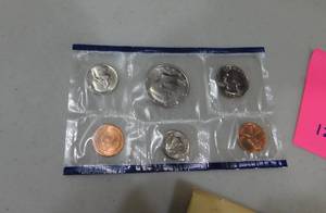 1990 US Mint 12 Coin Set with D & P Mint Marks