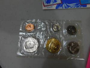 1985 Commemorative Coin Set