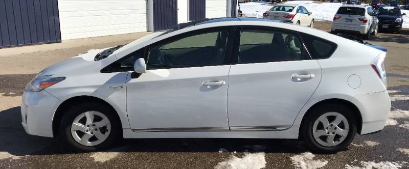 lot 2 image: 2010 Toyota Prius National
