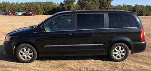 2012 Chrysler Town & Country Touring