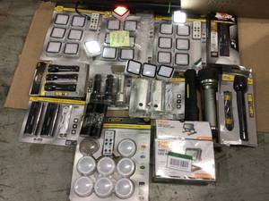 MIX LOT OF FLASHLIGHTS AND LIGHTS Customer Returns See Pictures&nbsp