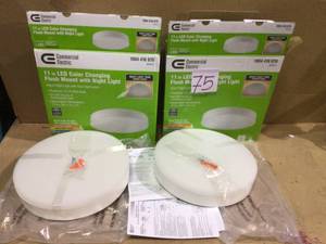 COMMERCIAL ELECTRIC 11 IN LED COLOR CHANGING FLUSH MOUNT WITH NIGHT LIGHT Customer Returns See Pictures&nbsp