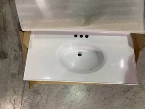 Design House 37 in. W x 19 in. D Cultured Marble Vanity Top in Solid White with Solid White Basin with 4 in. Faucet Spread in good condition