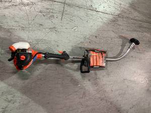 Echo Gas 2-Stroke Cycle Curved Shaft Trimmer GT-225 not used see pictures
