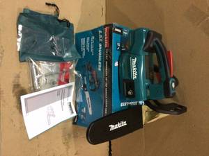 lot 52 image: 10 in. 18-Volt LXT Lithium-Ion Brushless Cordless Top Handle Chain Saw (Tool-Only) by Makita Customer retturns See Pictures