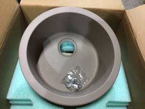 lot 84 image: Elkay Quartz Classic Greige Quartz 18.125 in. Single Bowl Drop-InUndermount Bar Sink not used