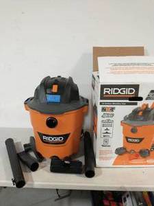 lot 19 image: RIDGID 12 Gal. 5.0-Peak HP NXT WetDry Shop Vacuum with Filter, Hose and Accessories