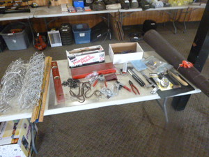 lot 42 image: Miscellaneous Garage Items