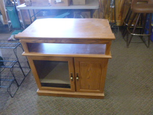 lot 78 image: TV Stand