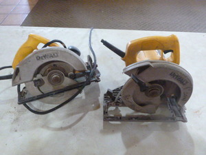 lot 79 image: 2 DeWalt Circular Saws