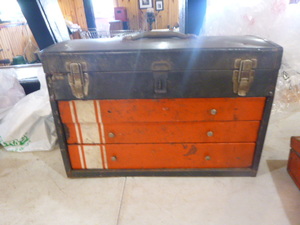 lot 92 image: Toolbox with Tools