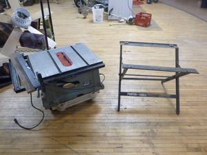 lot 108 image: Porter Cable Table Saw with Stand