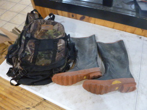 lot 109 image: Steel Shank Rubber Boots