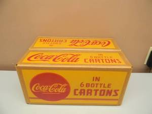 lot 4 image: Vintage Coca-Cola Coke Waxed Carton For 6 Pack - MINT - NEVER USED GREAT PIECE - SEE PICTURES