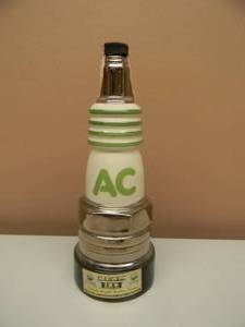 lot 38 image: Vintage 1977 JIM BEAM AC DELCO Spark Plug Whiskey Decanter Bottle - VREY COOL PIECE - APPROX 12 TALL - SEE PICTURES