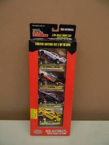 lot 46 image: RACING CHAMPIONS 1996 LIMITED EDITION COLLECTORS SERIES NHRA US NATIONALS FUNNY CAR SET - 1 OF 10,000 - NEW IN BOX - SEE PICTURES
