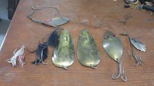 lot 336 image: Lot of 7 Muskie SpoonsLures (Red Eye)