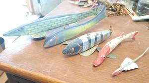 lot 348 image: Lot of 5 WoodenMetal & Plastic Fishing Decoys