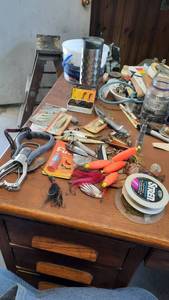 lot 505 image: Large Lot of LuresFishing Line & Tools