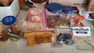lot 516 image: Large Lot of Jigs, Hooks & Daredevils