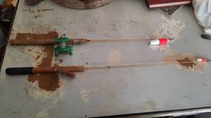 lot 530 image: Lot of 2 Homemade Antique Ice Fishing Rods