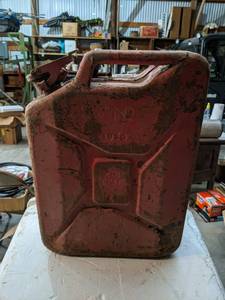 lot 152 image: Vintage Steel Fuel Can - Empty