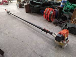 lot 174 image: Stihl HT131 Gas Pole Saw - Pulls Over