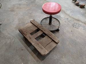lot 177 image: Rolling Shop Cart and Dolly