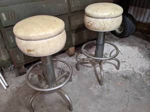 lot 202 image: Pair of Vintage Padded Bar Stools