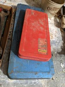lot 210 image: 12 Drive Socket Set in Case  Assorted Sockets in Case