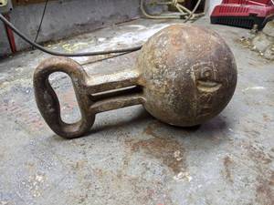 lot 233 image: Solid Steel Ball w Handle - Anchor