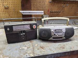 lot 241 image: Vintage Realistic Radio and Sony Tape Player
