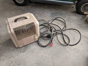 lot 285 image: Titan 3000W 240V Electric Heater w Extended Cord