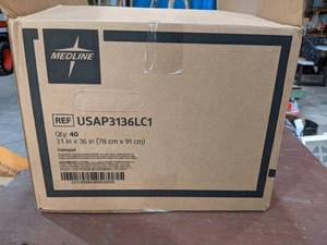 lot 289 image: NEW Medline Underpads 36 x 31 - New and unopened packages