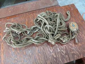 lot 356 image: Block and Tackle - Boston Lockport Block Co.