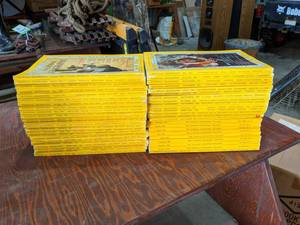 lot 375 image: Box of National Geographic Magazines - Mostly 50s and 60s
