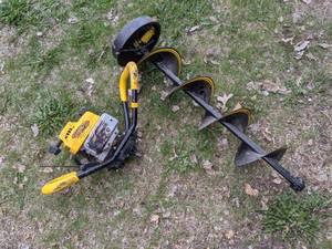 lot 103 image: Stealth STX Next Generation Gas 8 Ice Auger