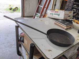 lot 389 image: Greenfield Products Long Handle Steel Campfire Pan