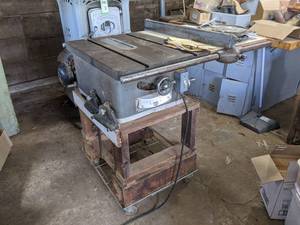 lot 114 image: Delta  Rockwell 10 Table Saw - Currently set up at 230V 1 Phase, but can run 115V 1 Phase as well - Tested and Works