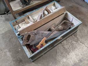 lot 444 image: Vintage Wood Toolbox w Large Antique Wood Plane and More