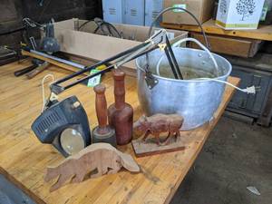 lot 464 image: Articulating Magnifying Lamp - Tested and Works, Aluminum Pot and More