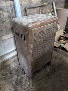 lot 466 image: Gipsy Model No. 250BS 25,000 BTU LP Furnace