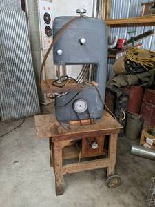 lot 477 image: Craftsman Band Saw - Model 103.24280