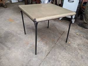 lot 478 image: Folding Card Table